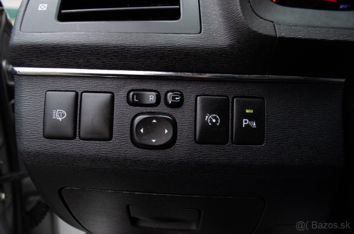 Toyota Avensis 2.0l D-4D - 16