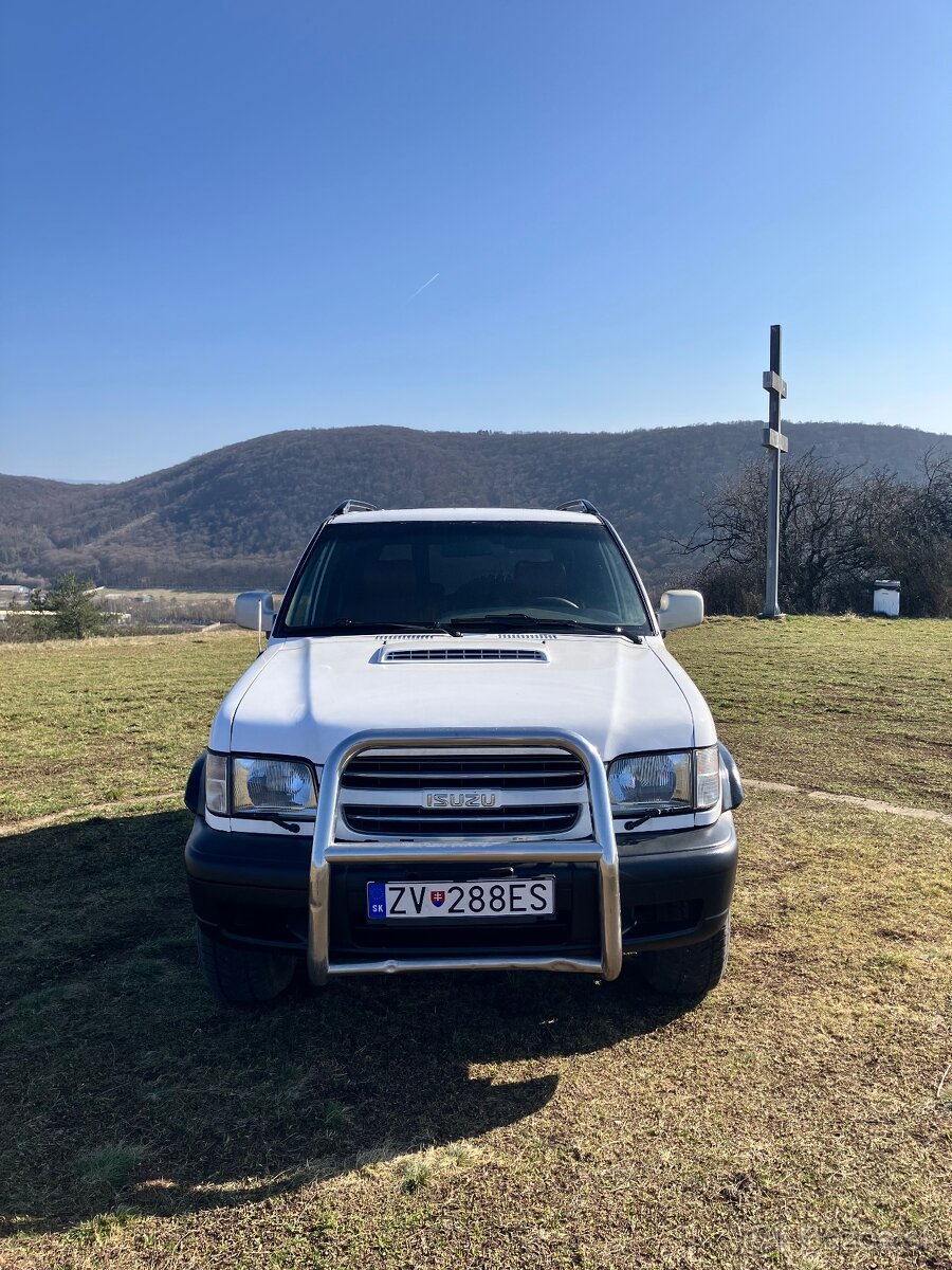 Predám / Vymením Isuzu Trooper 3.0 DTi 117 kW - 16