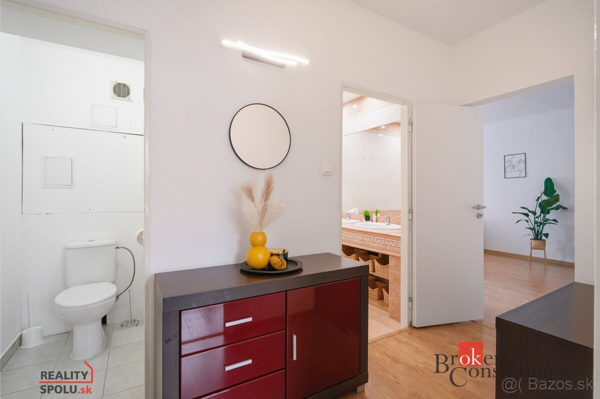 Slnečný a priestranný 3-izbový byt v tichej časti Klokočiny - 16
