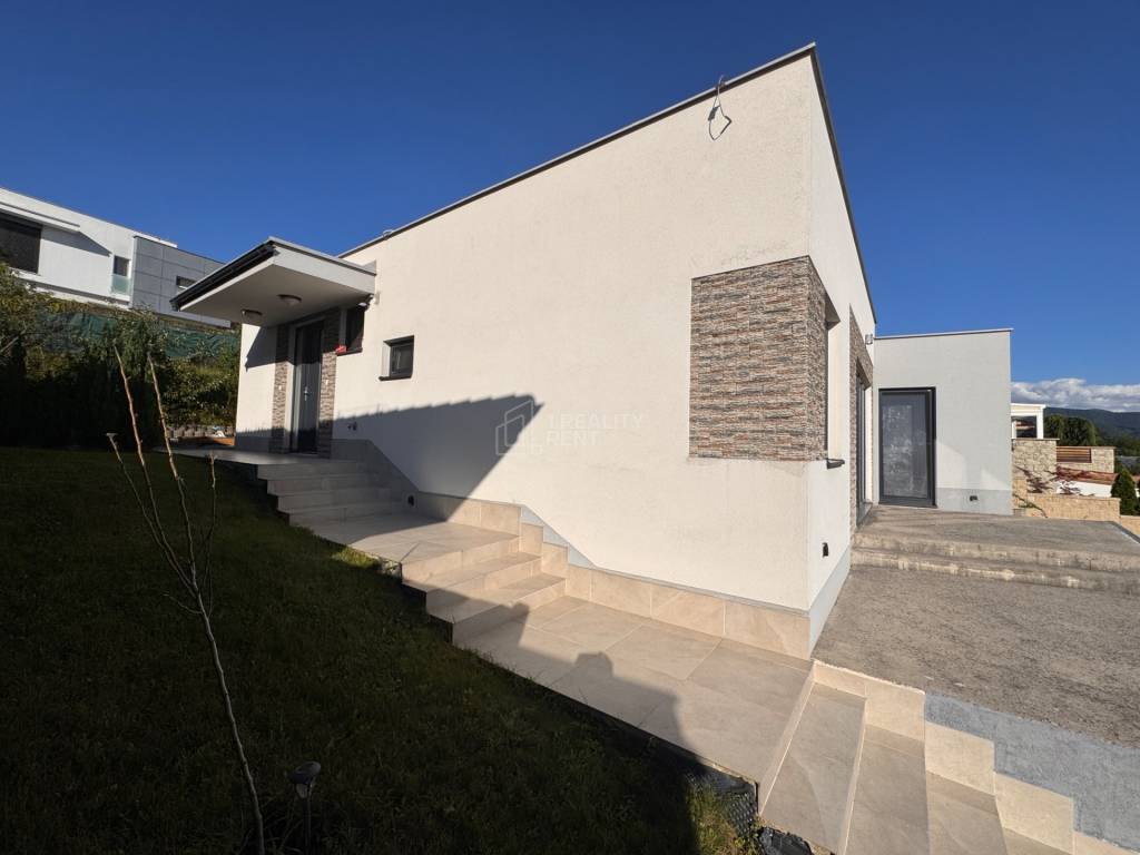 Predaj: Rodinný dom typu bungalov - zabývaná novostavba v Gb - 16