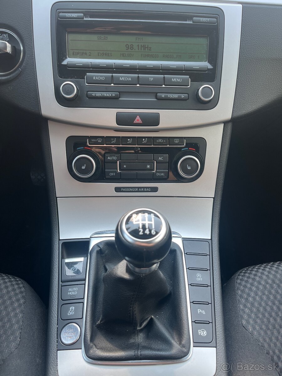 Volkswagen Passat Variant B7 1.6 TDI 77kW, r. 2011 – Comfort - 16