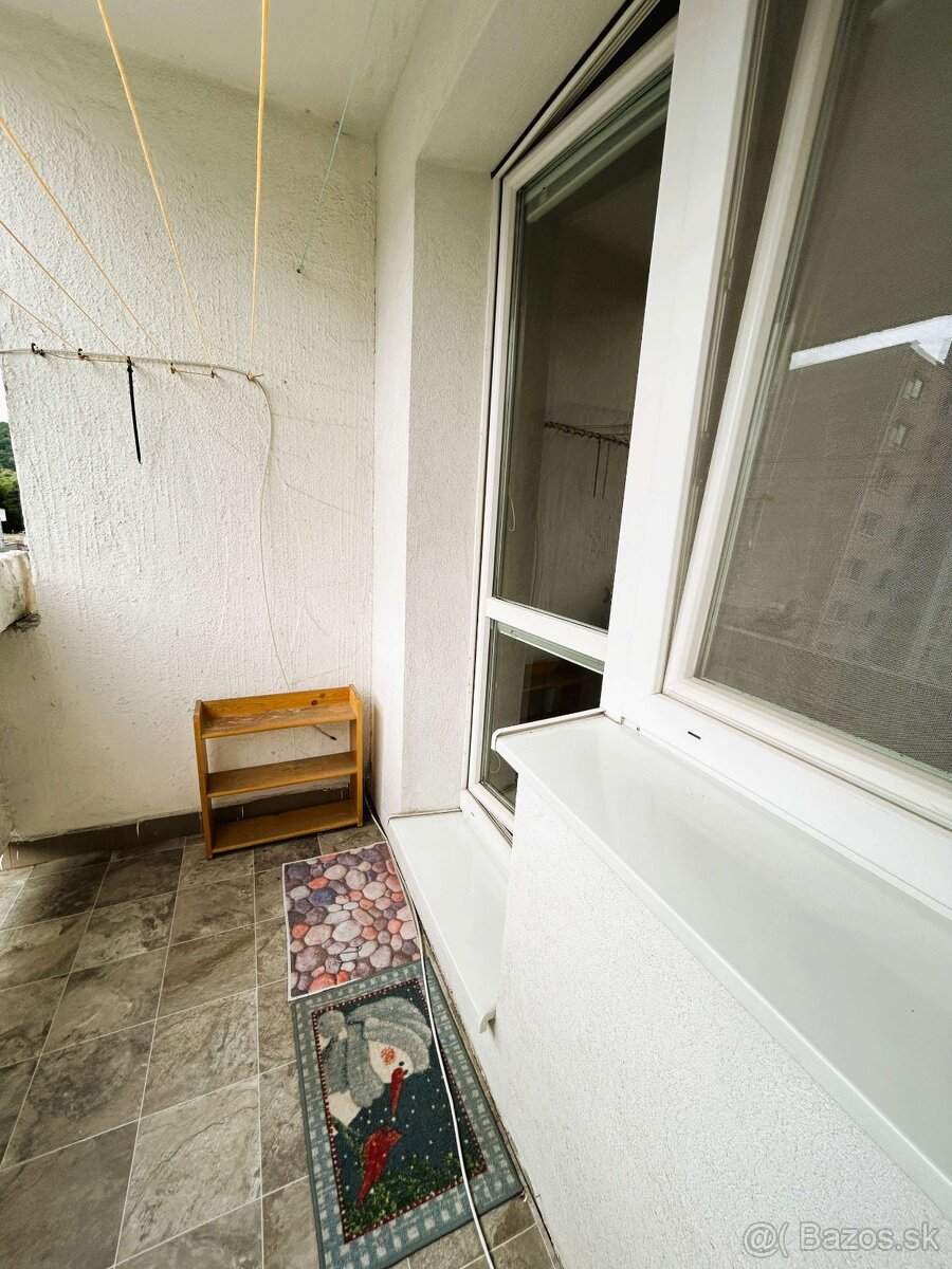 Zvolen, Západ – veľký 3-izb. byt, loggia, výborná lokalita - 16