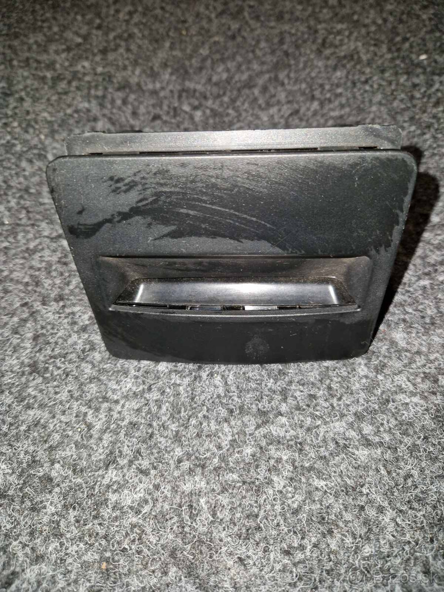 Diely interiéru Škoda Superb 2 - 16