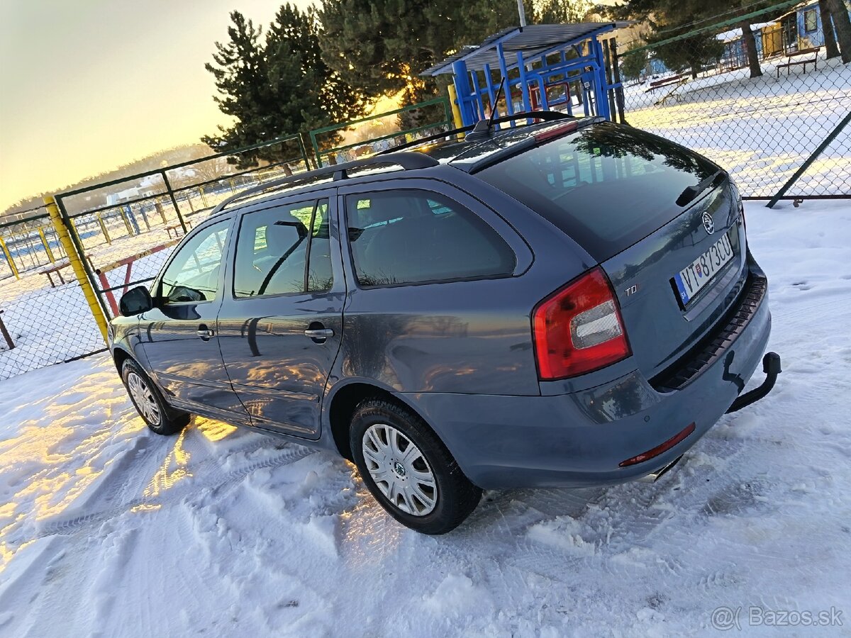 Škoda Octavia combi 2.0 tdi dsg - 16