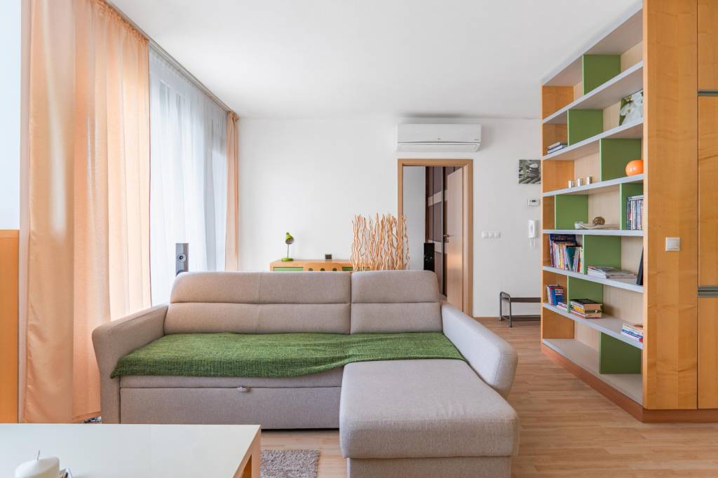 Babony TRE I Na predaj 2i byt s parkingom - Opletalová, Dev. - 16