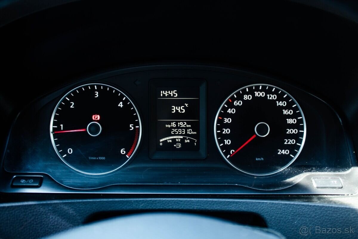 Volkswagen Multivan 2.0 TDI - 16