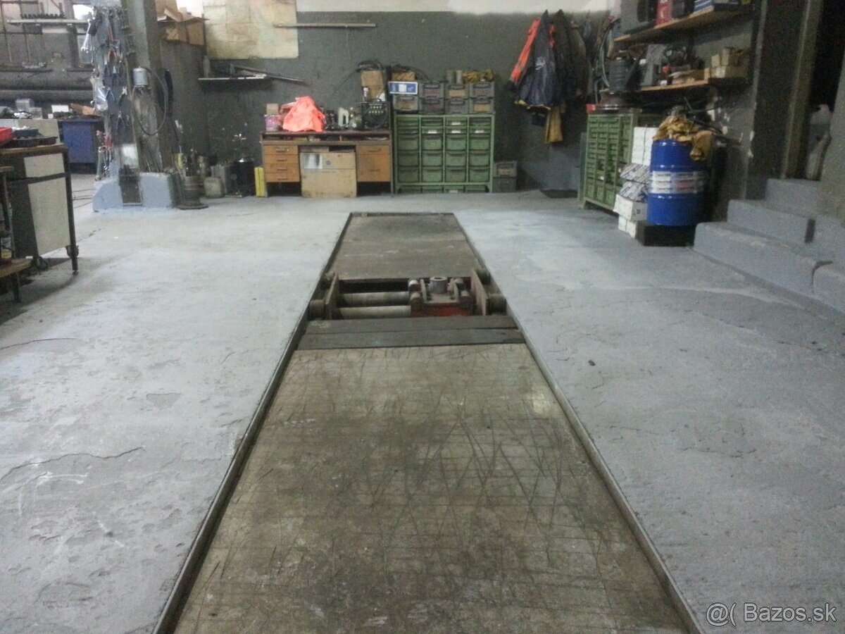 Na predaj prevádzkové priestory DND Kriváň - 16