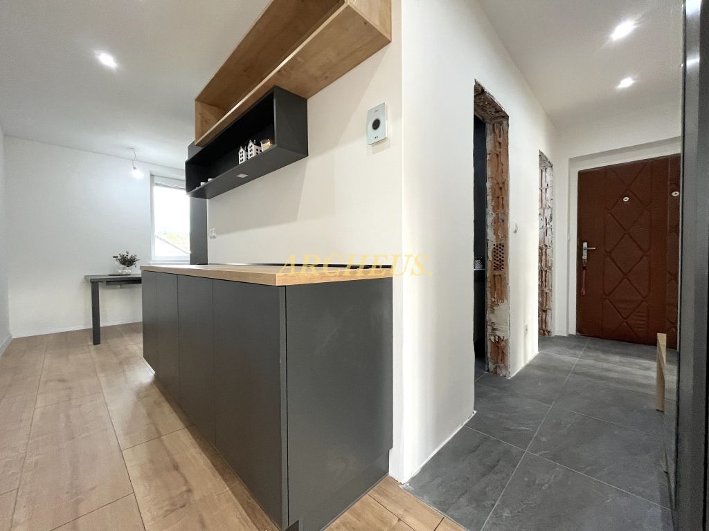 PREDAJ - 3 IZBOVÝ BYT S GARÁŽOU A LOGGIAMI, KURIMA, BARDEJOV - 16