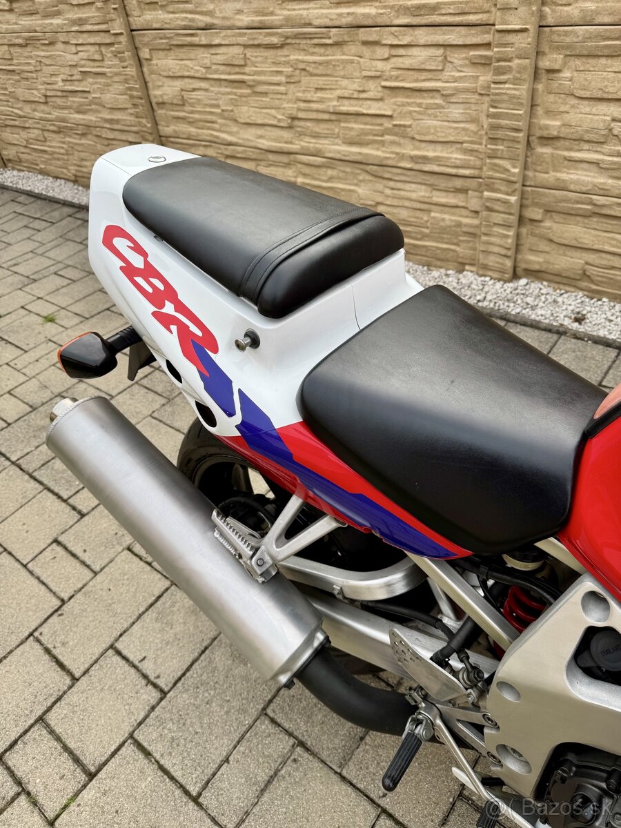 HONDA CBR 900 SC 33 - 16