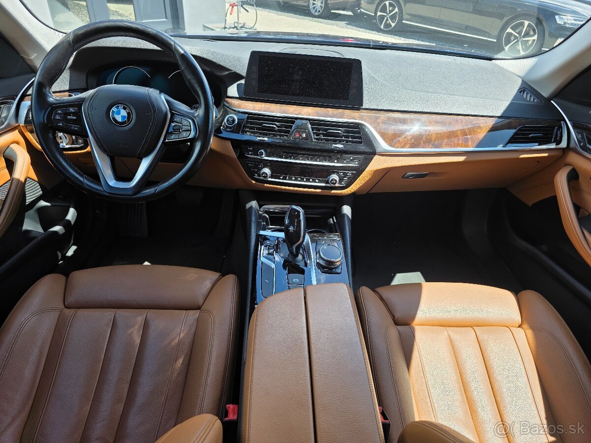 BMW Rad 5 540i xDrive A/T - 16