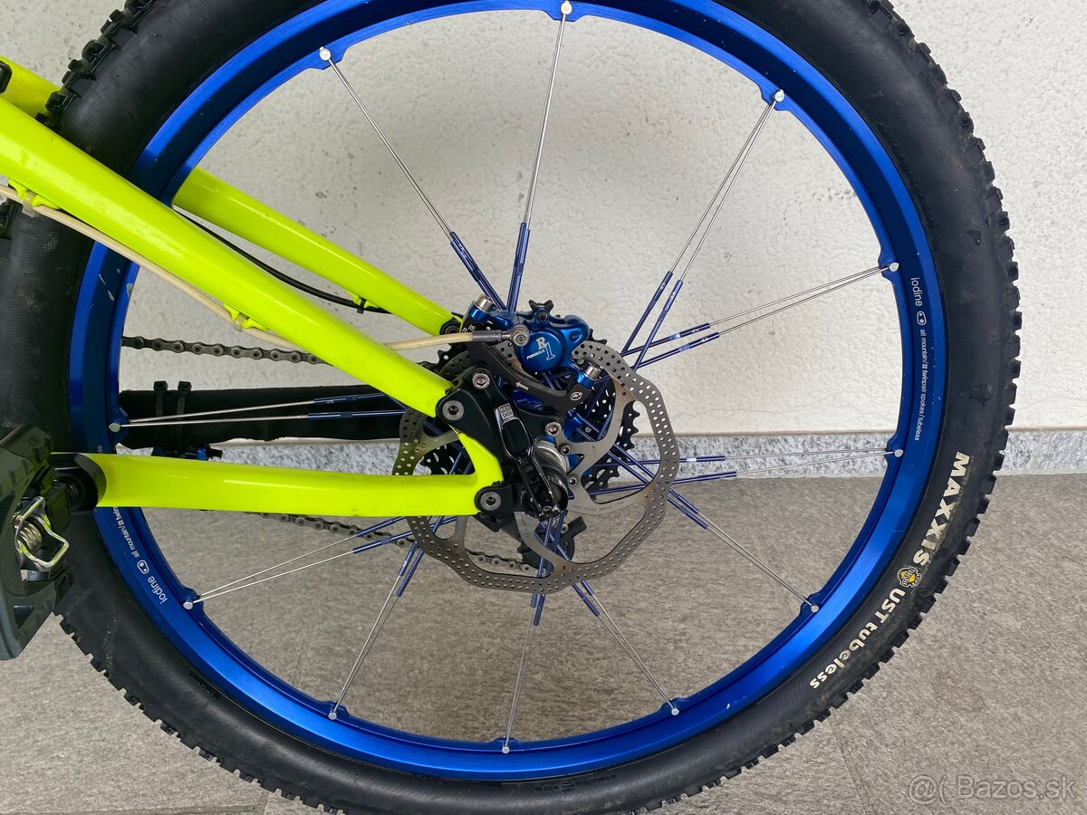 GT Force Pro Carbon - 16