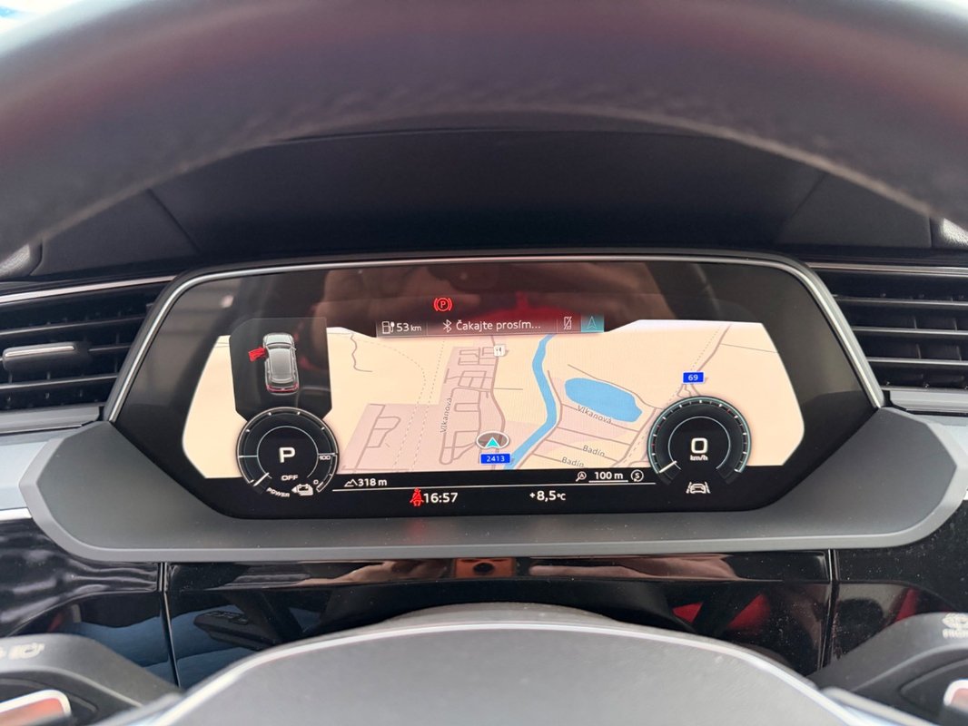 Audi E-tron 50 quattro S line - 16