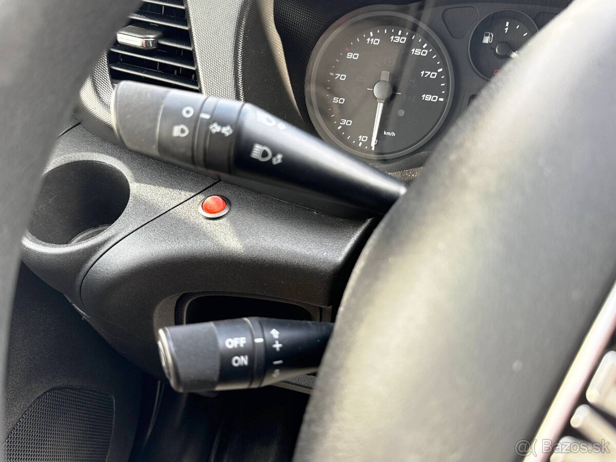 Iveco Daily 35, 2.3 diesel,85kW izoterm, chladiak, mrazak - 16