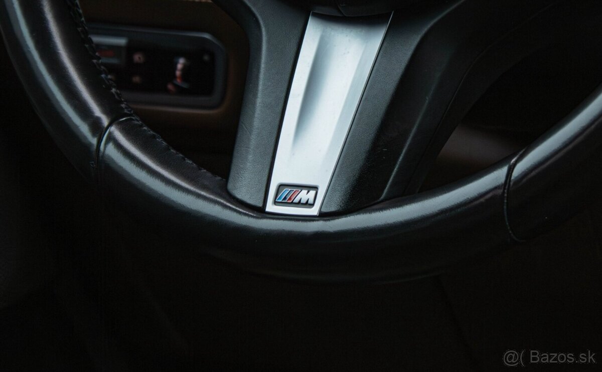 BMW X7 M50i xDrive 2019 - 16