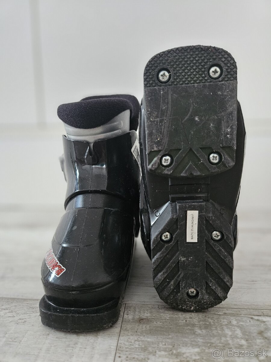 Predám detské lyžiarky s prilbou - 16