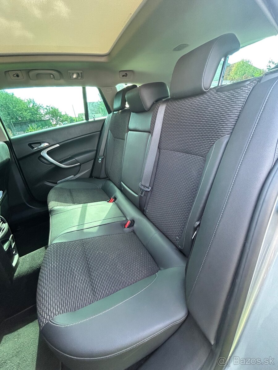 Opel Insignia Country Tourer BiTurbo 4x4 - 16