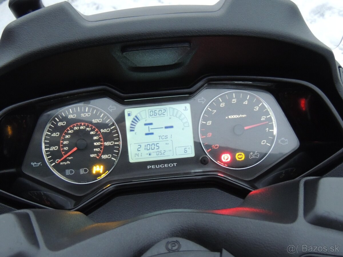 PEUGEOT METROPOLIS 400 2017 ABS TCS,,B" vodičák - 16