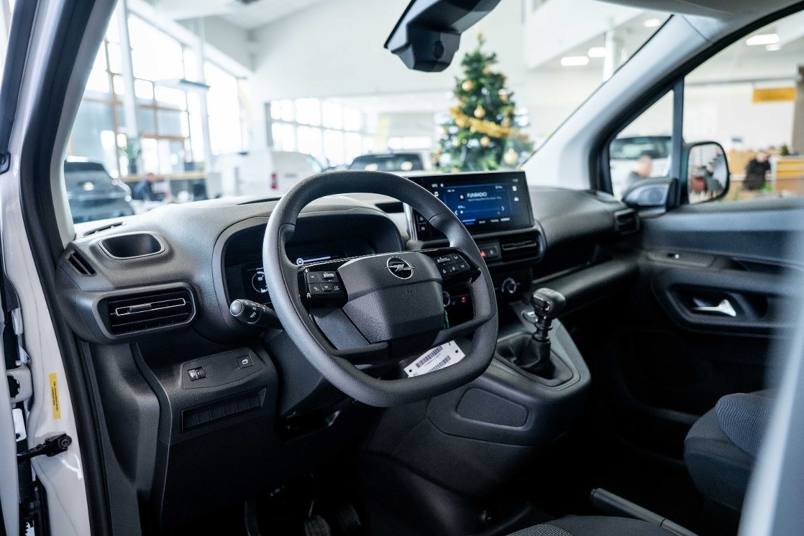 Opel Combo Van PLUS (L1) 1,5 CDTi 102k MT6 - 16