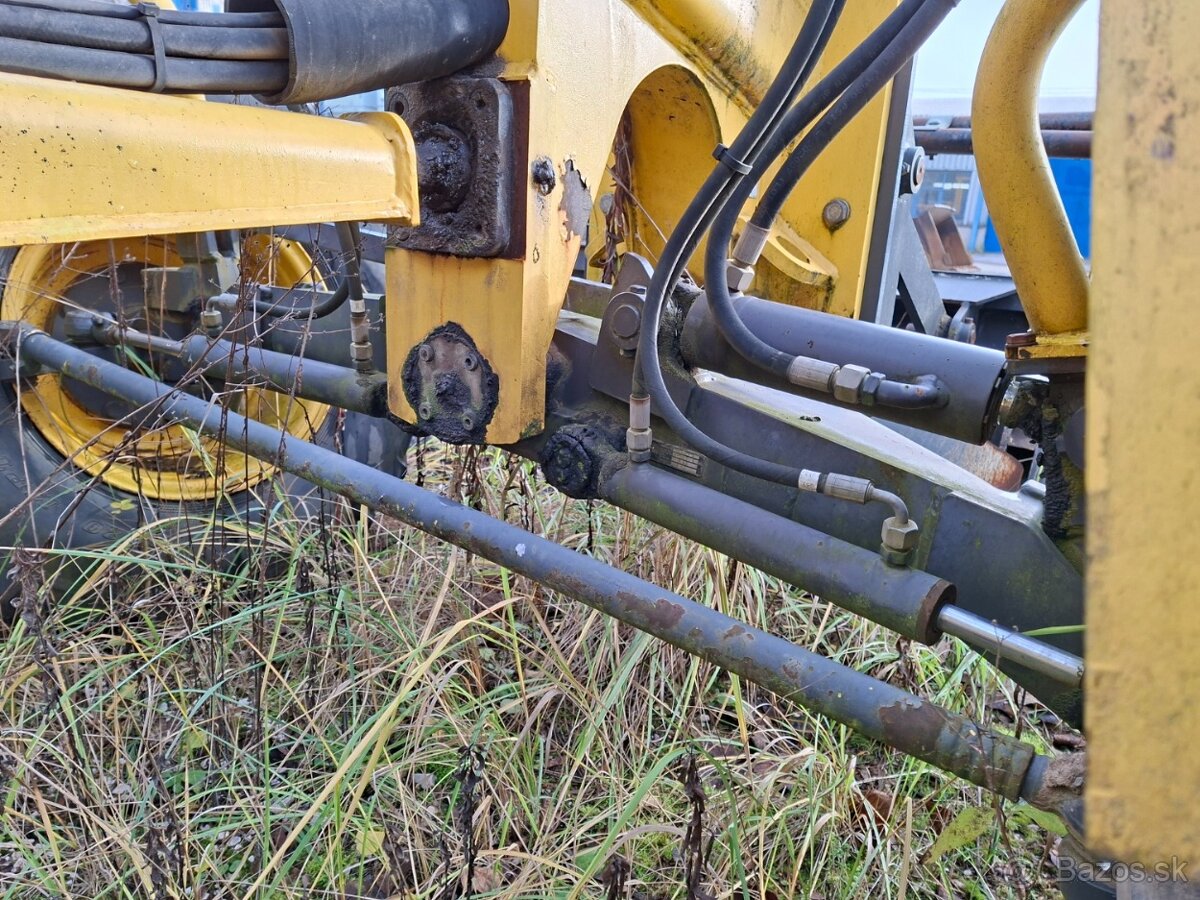 NEW HOLLAND F 106.6A 6X6 - 16