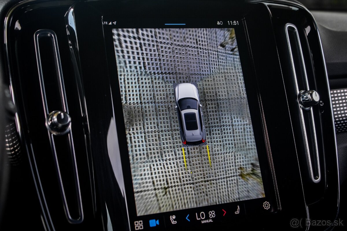 Volvo XC40 P8 TwinMotor AWD 300kw / odpočet DPH - 16