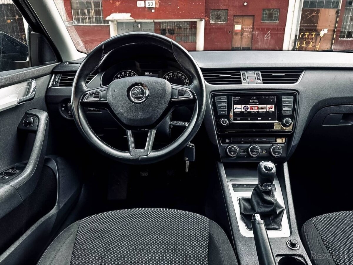 Škoda Octavia Combi 1.6 TDI 110k Active - 16