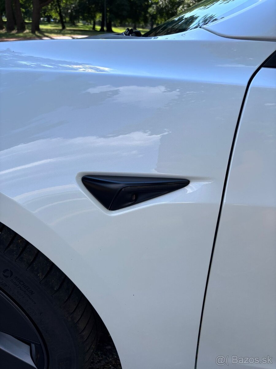 Tesla model 3 RWD 5/2023 - možný odpočet DPH - 16