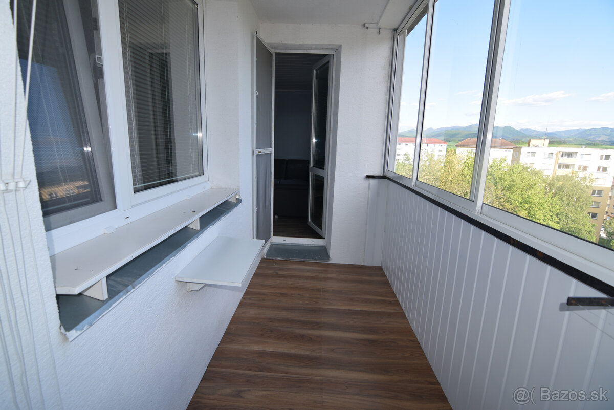 REZERVOVANÉ- na predaj 3 izbový byt v Martine -Košúty 1 - 16