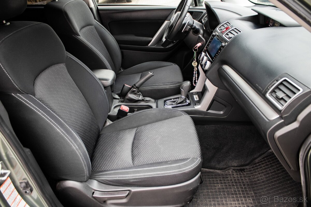 Subaru Forester 2.0D, 108kW (2015) - 16