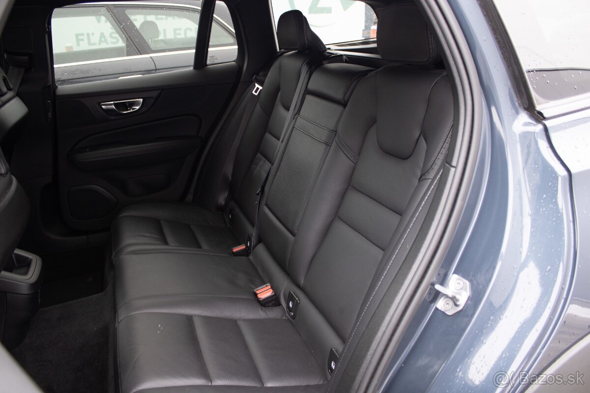 Volvo V60 Cross Country D4 AWD Pro AUTO. - 16