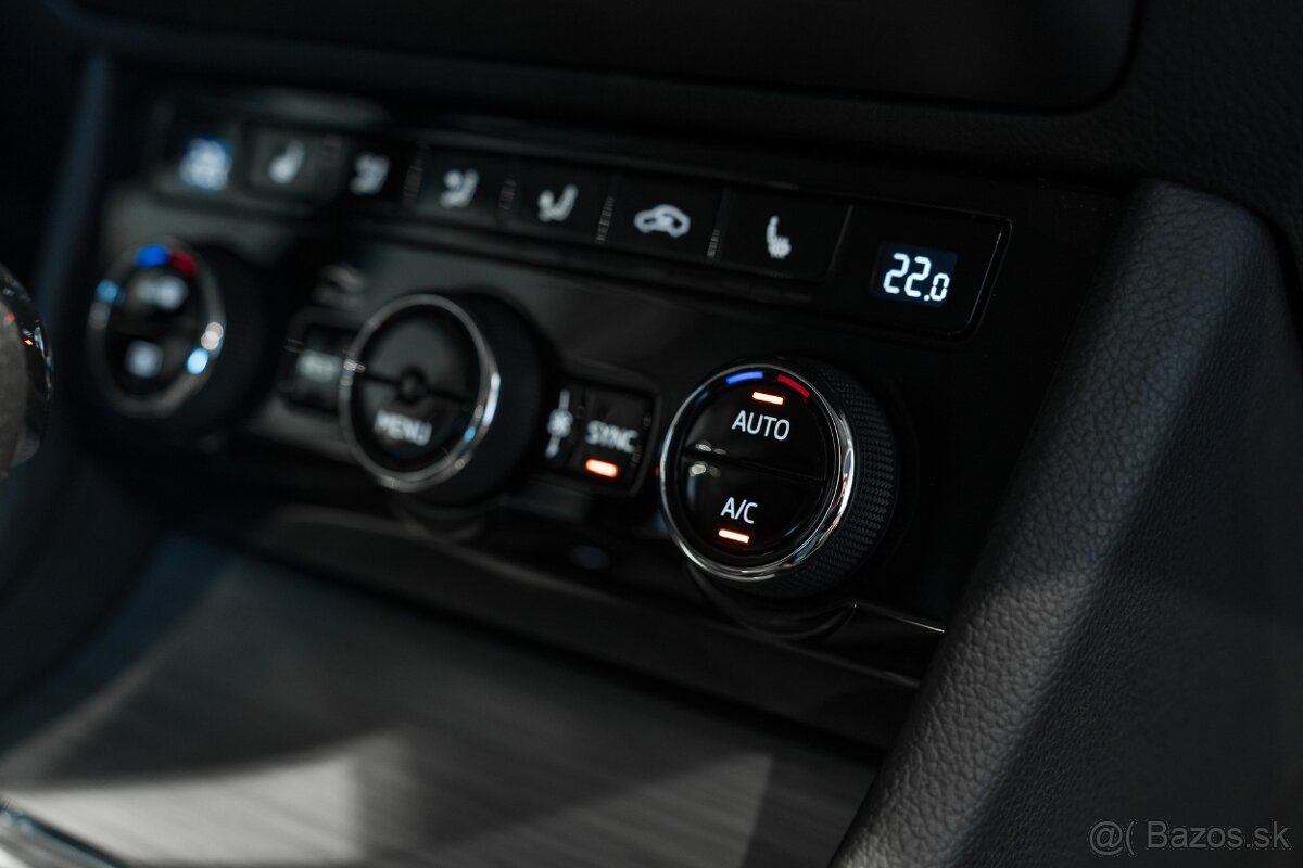 Škoda Superb 2.0 TDI SCR Ambition DSG - 16