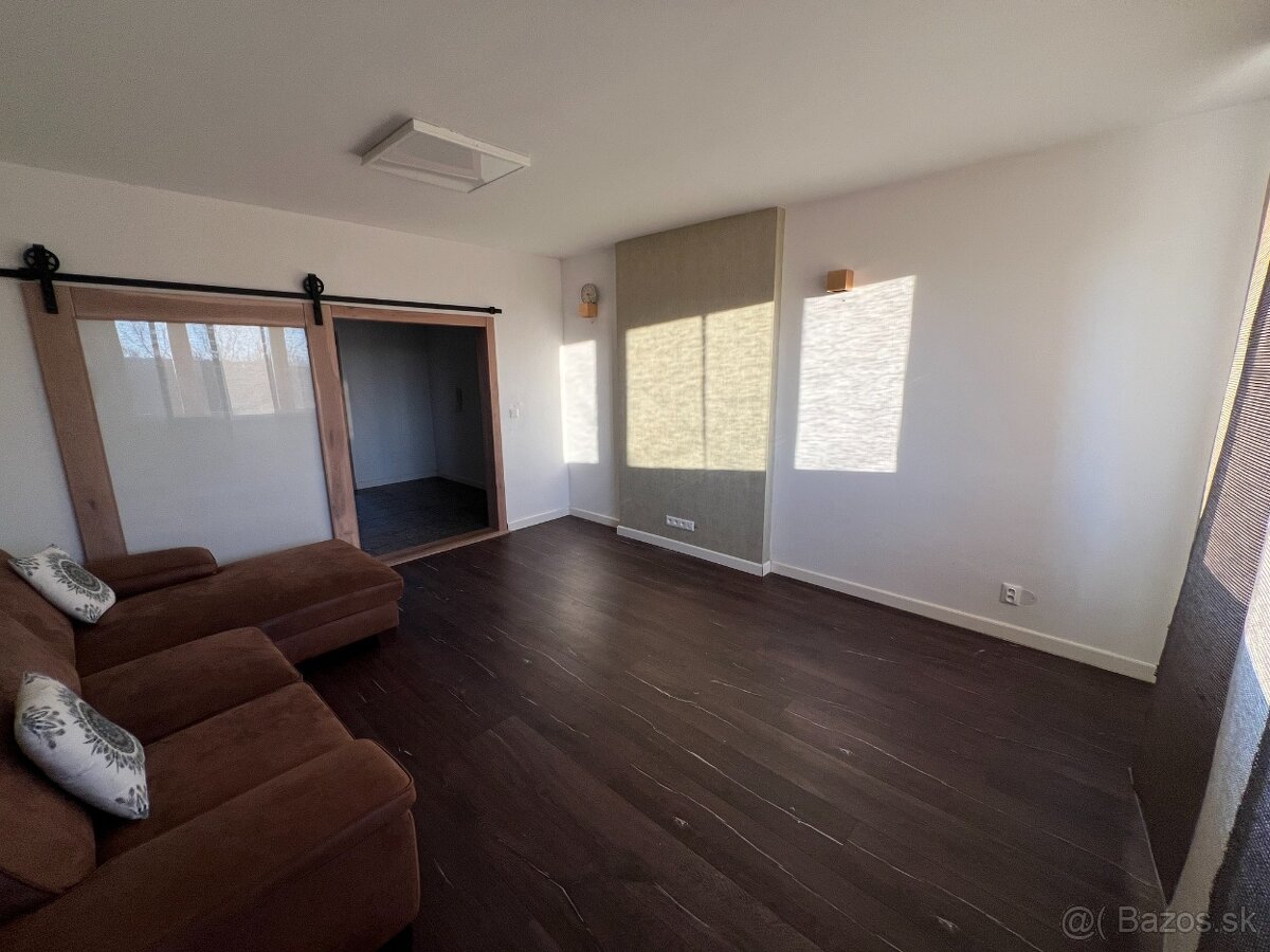 prenájom 3 izb. byt vo výbornej lokalite, Poľná ulica, BA I. - 16