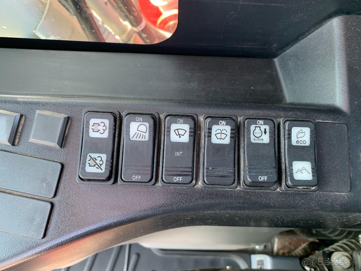 Takeuchi TB 2150R 1727MTH - 4xlžíce - 16