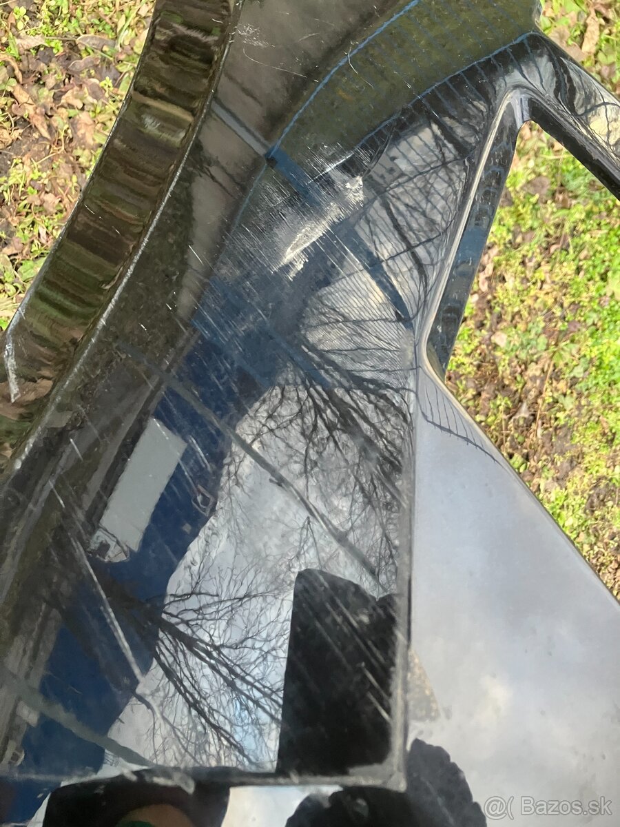 Predni naraznik skoda Kamiq 19-24 cerny - 16