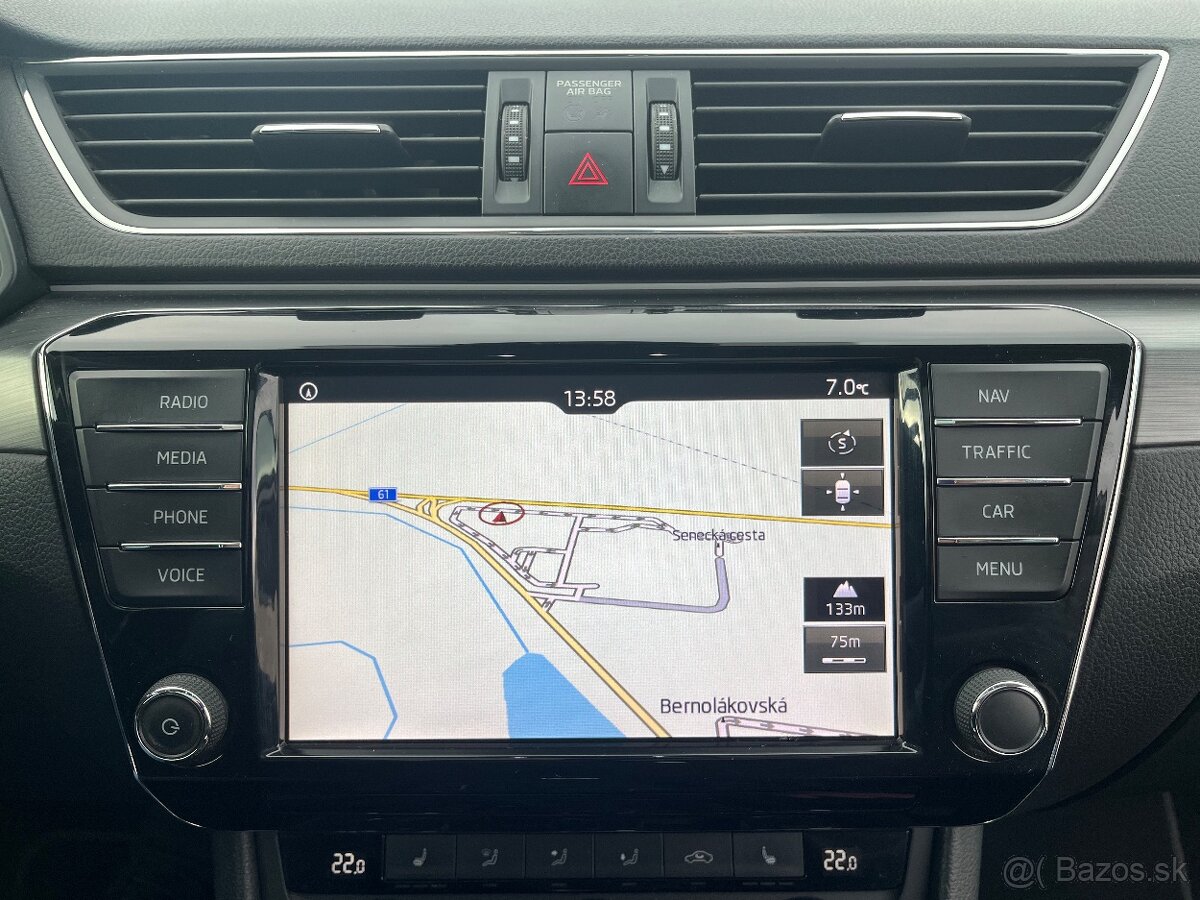 Škoda Superb Combi 2.0 TDI Style DSG - TOP stav - 16