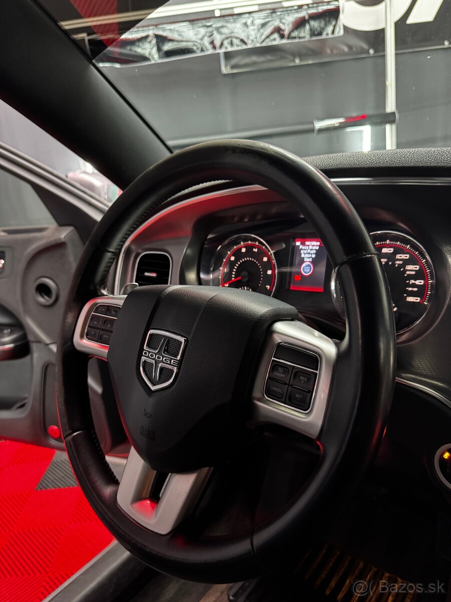 Dodge Charger R/T 5,7L HEMI - 16