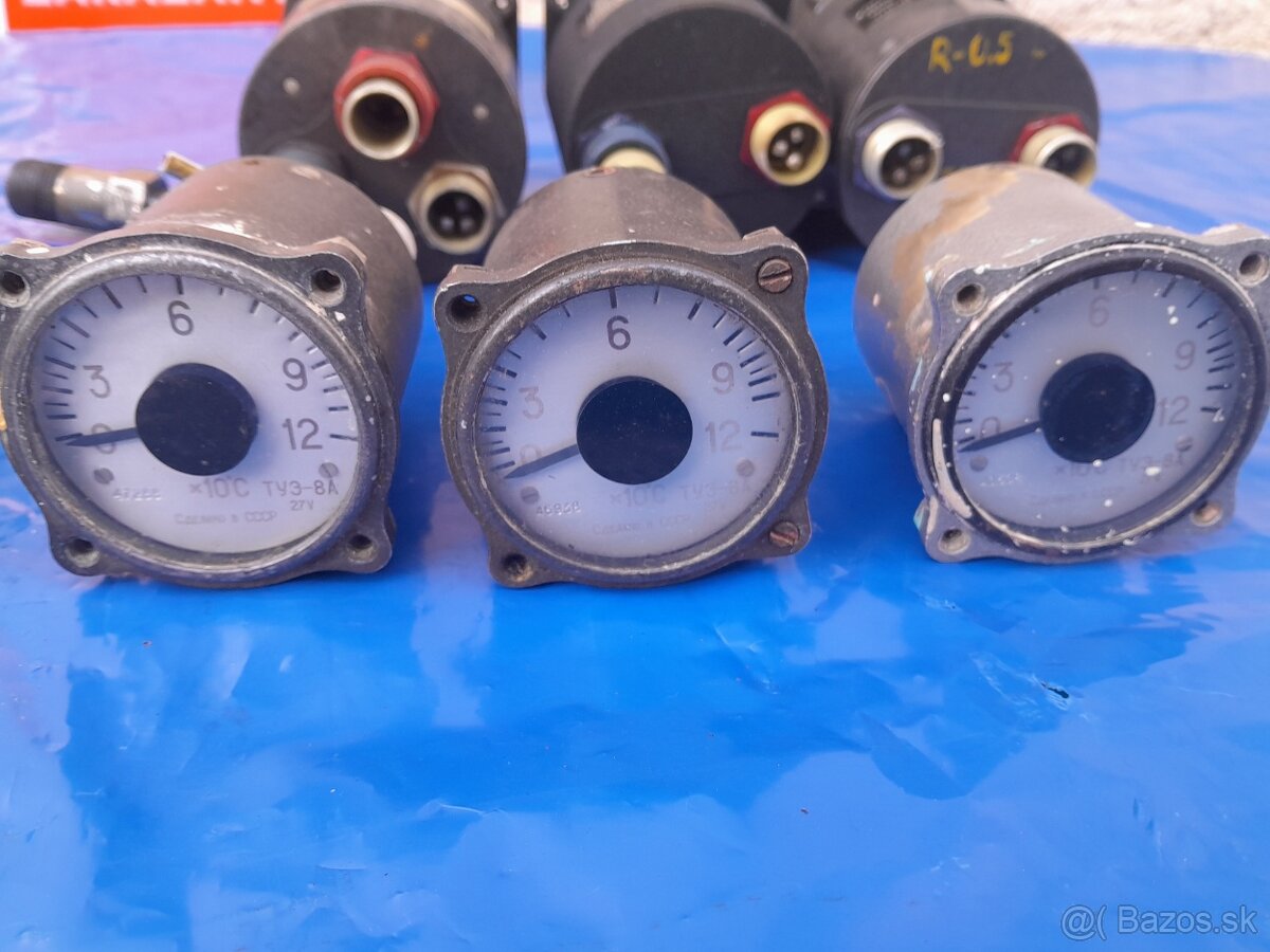 Voltmeter,ampérmeter,smaltované tabuľky. - 16