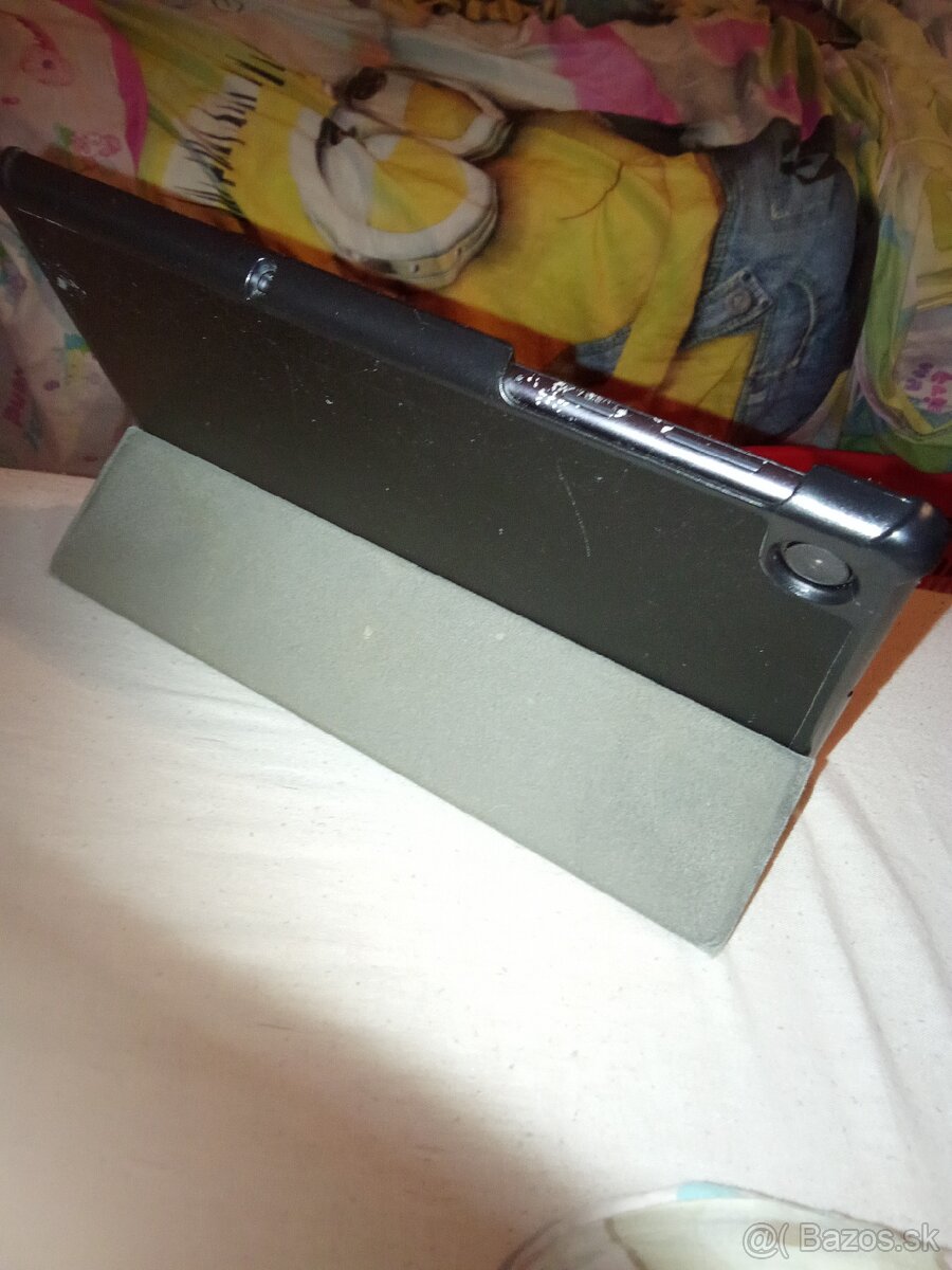 Predám tablet Lenovo M10 mhd plne funkční - 16