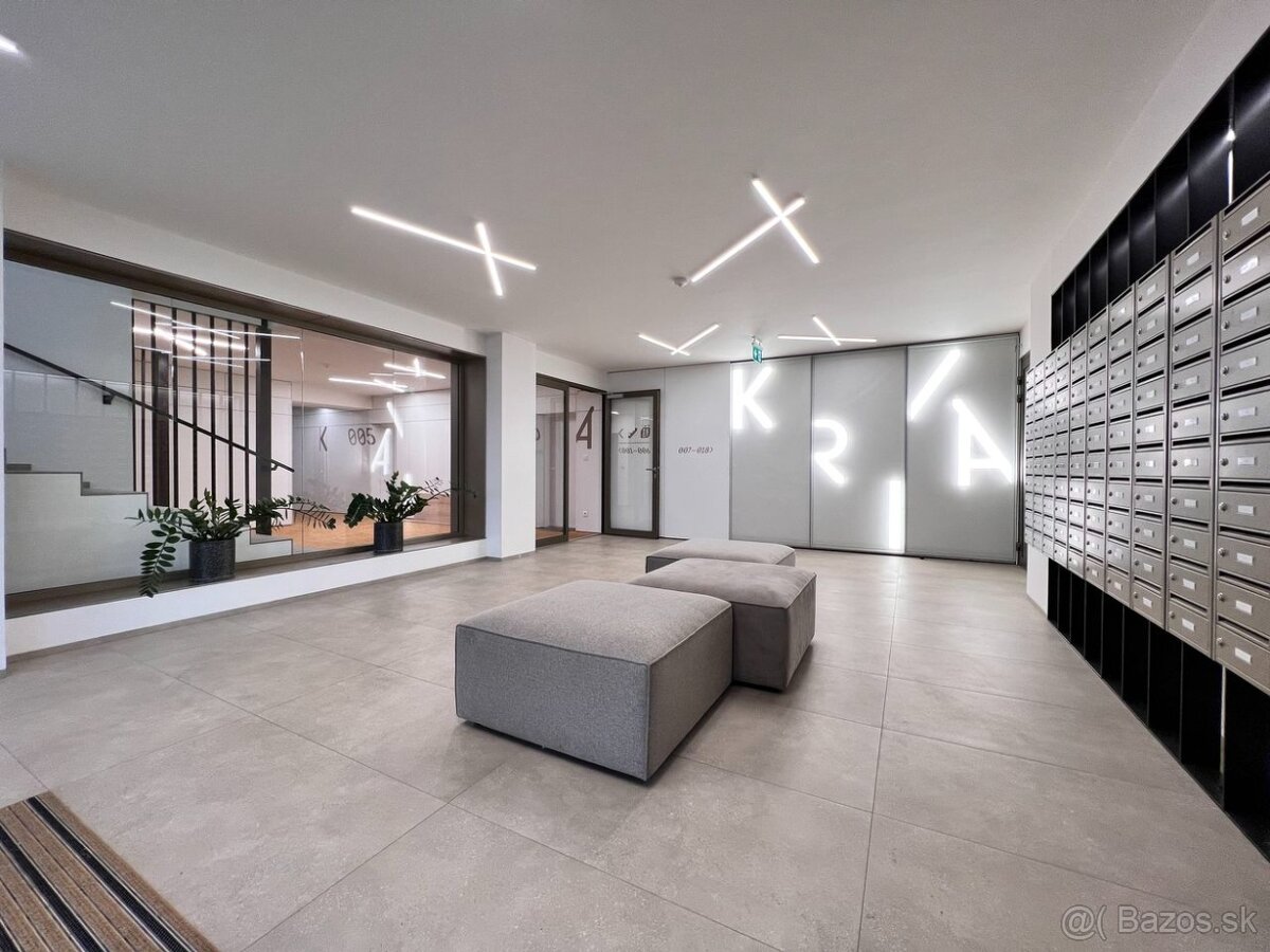 Newly renovated 1.5-room apartment – Krivá Street, walking d - 16