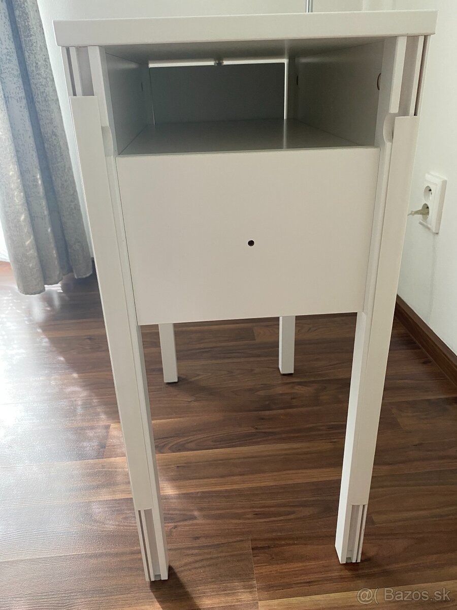 Nočný stolík IKEA - 16