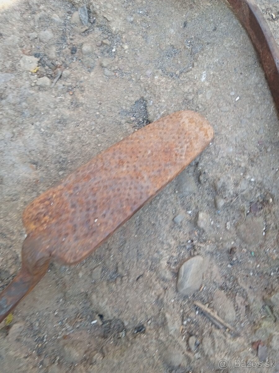 Náradie s drev.ručkou - 16