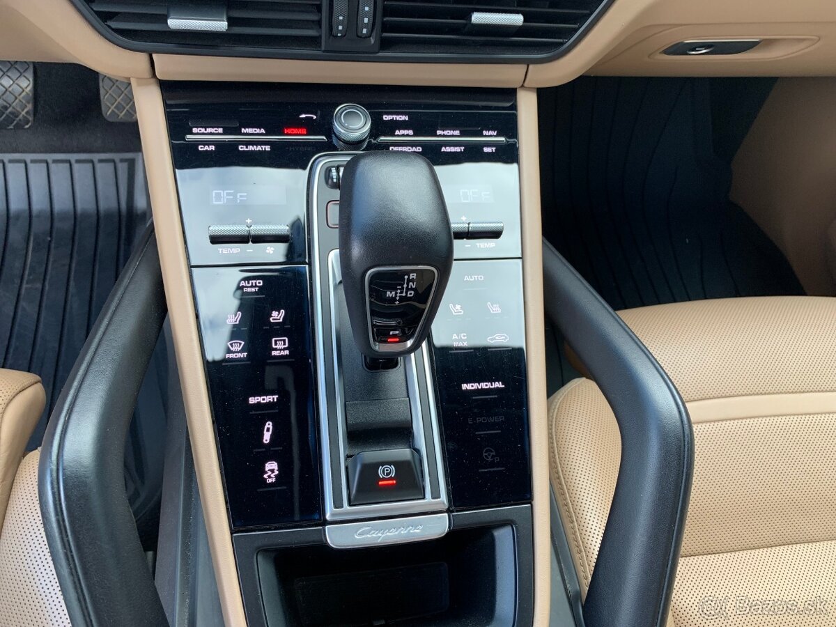 Porsche Cayenne 3.0i, 250KW, VZDUCH, ZÁRUKA - 16