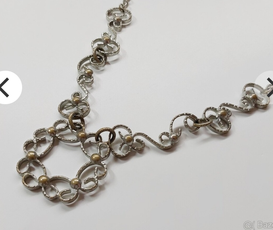 3 ks rôzne krasne bižu nahrdelniky - 16