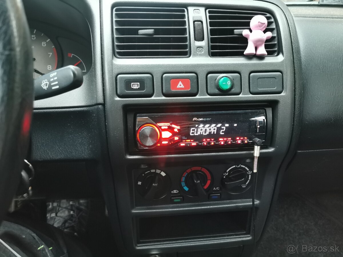 Predám Nissan Almera N15 1999 - 16