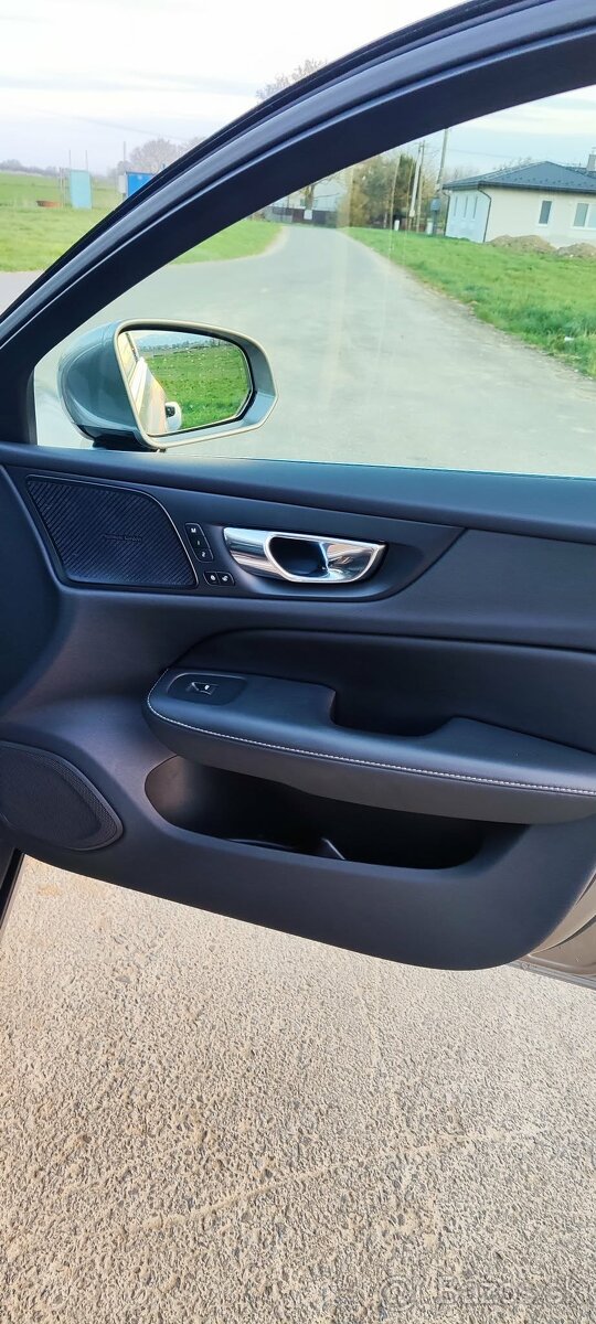 Volvo V60 D4 Inscription - 16