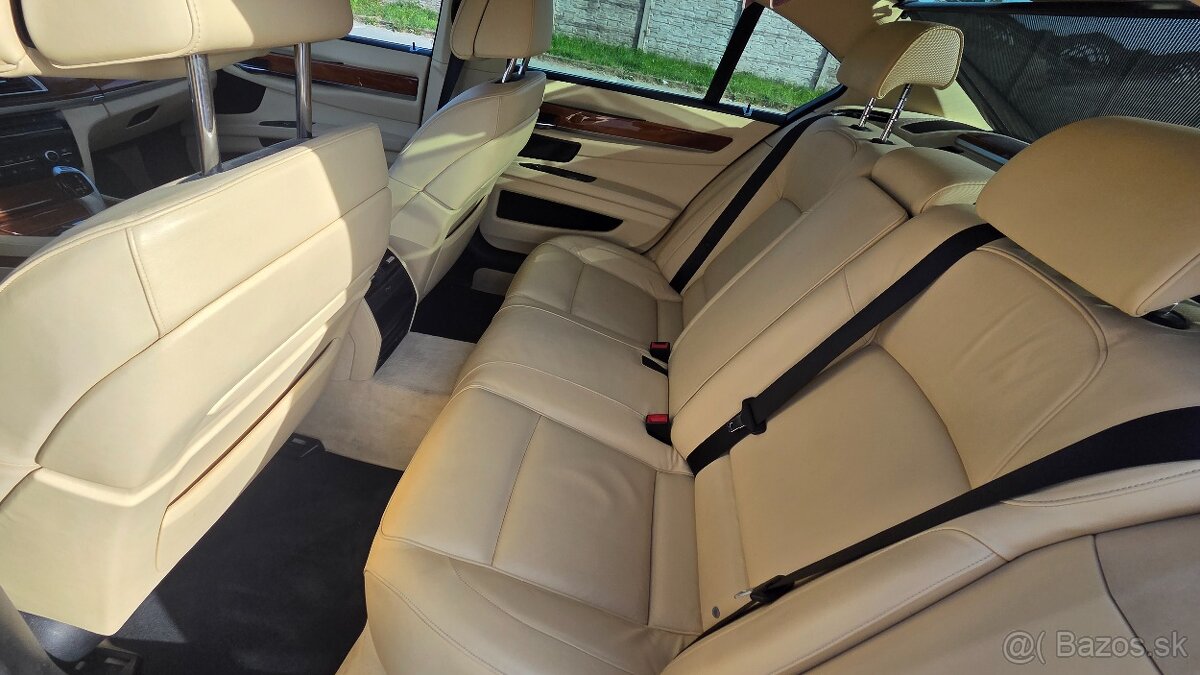 BMW 740d xDrive - 16