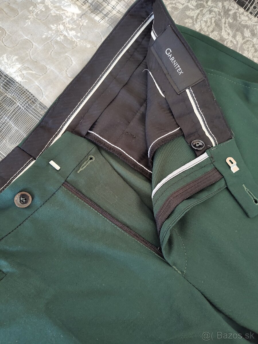 Pánsky tmavozelený oblek svadobný - 16