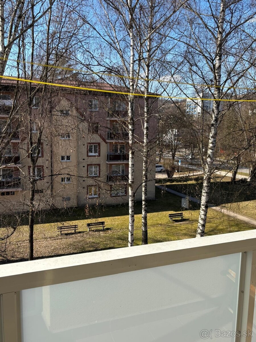 Predám 2-izbový byt v Brezne - 16