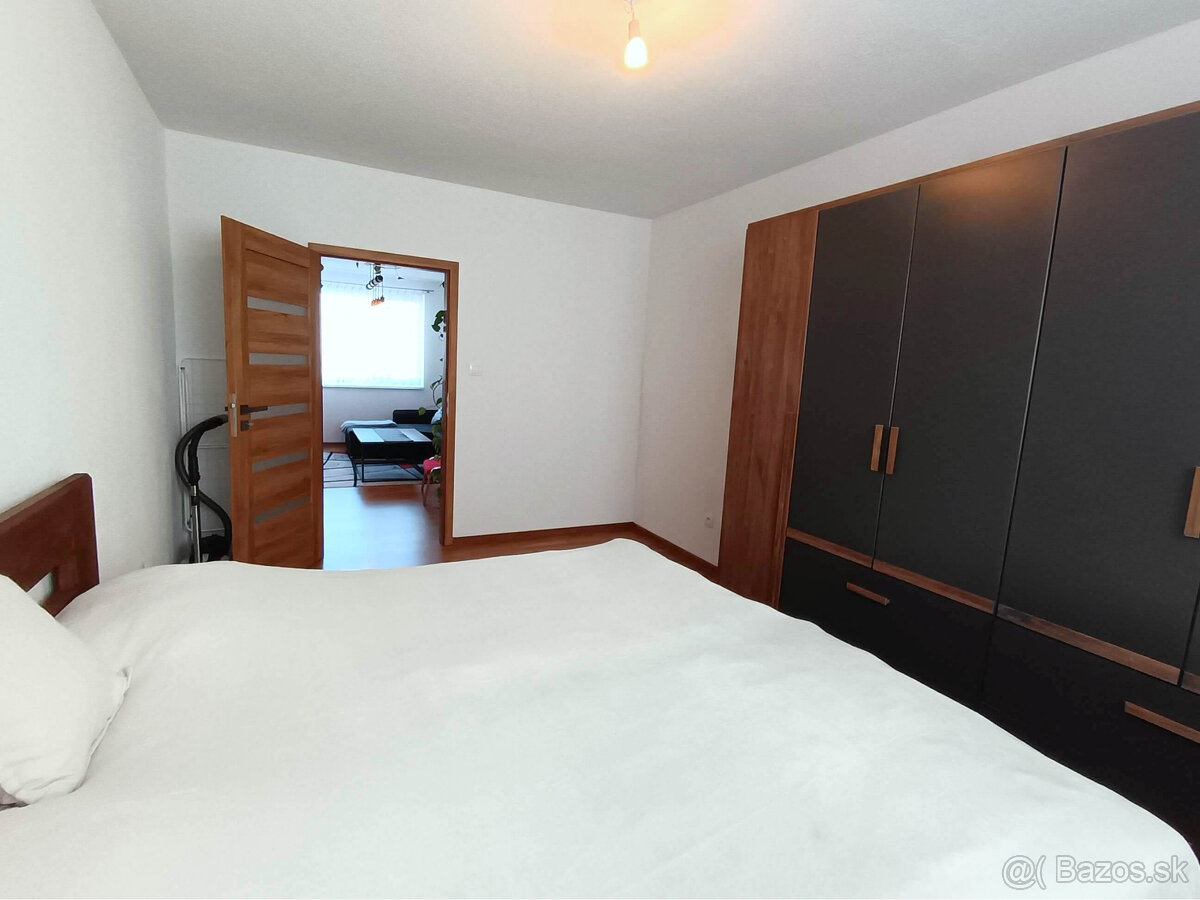 Predaj 2 izbového zrekonštruovaného zariadeného tehlového by - 16