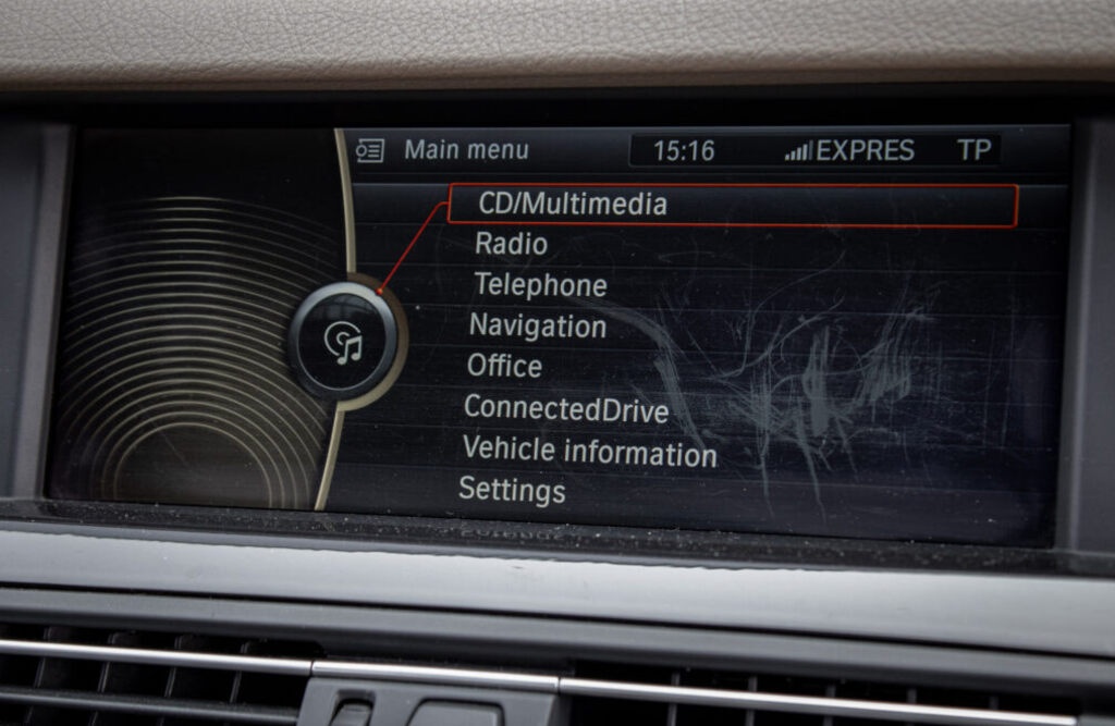 BMW rad 5 Touring 530d xDrive - 16