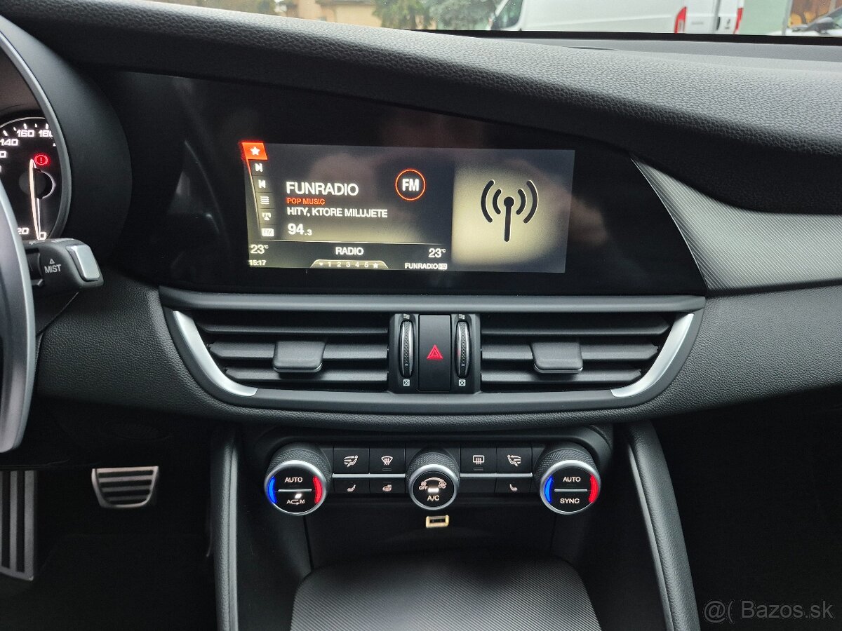 Alfa Romeo Giulia 2.2 Diesel 210 AT AWD Veloce Q4 - 16